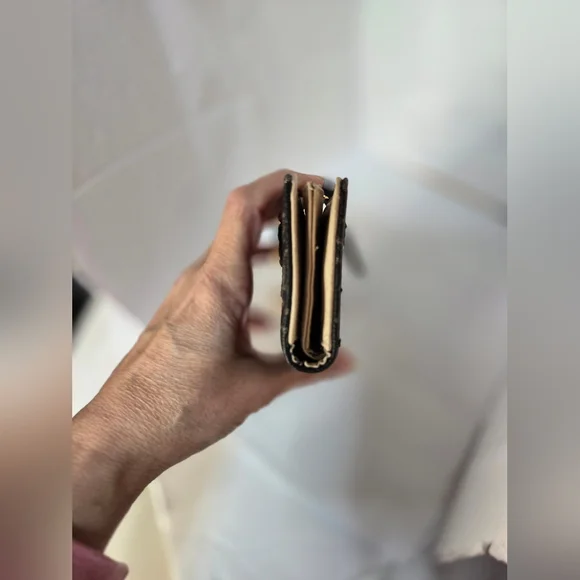 Juicy Couture Black and Pink Heart Wallet with Gold Accents - Picture 5 of 12